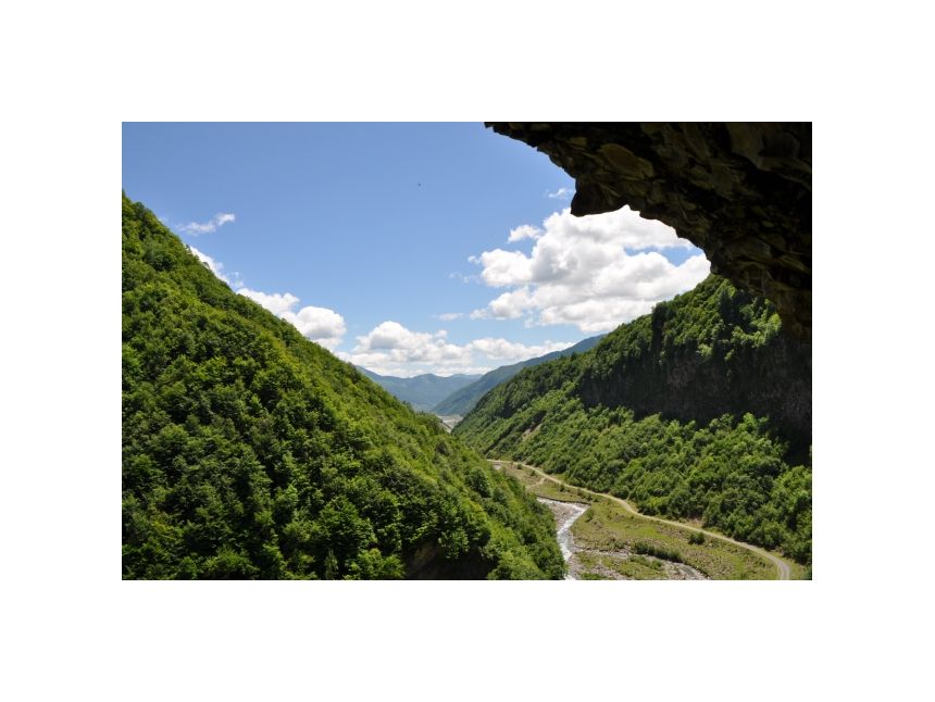 სექტემბერი ტური ხადას ხეობაში