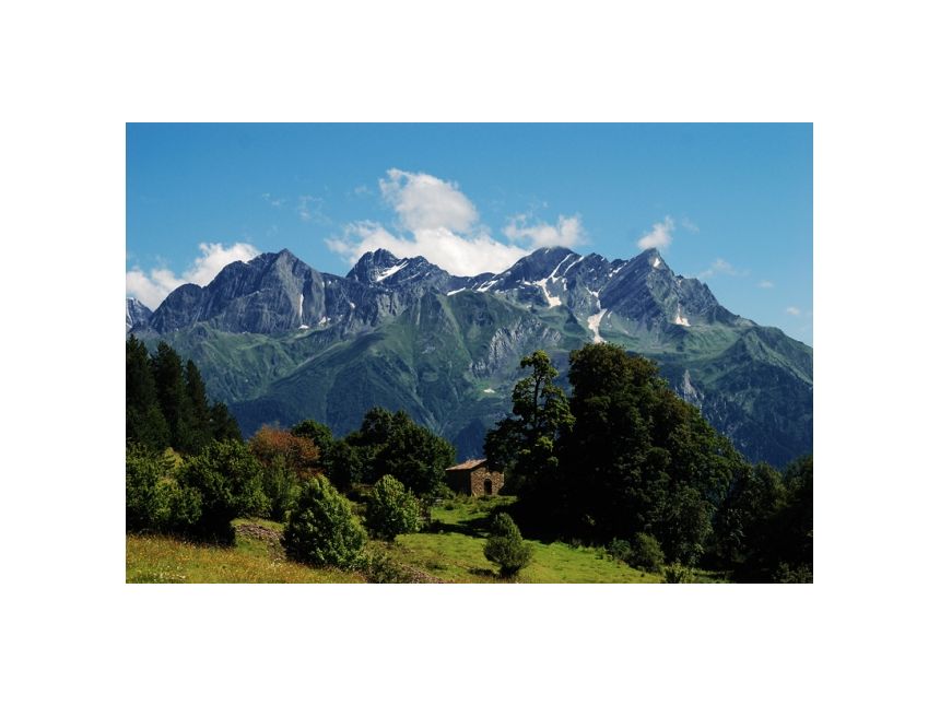 ოქტომბერი ცხრა ჯვარი, ნიკორწმინდა, ბარაკონი, შაორი, საყინულე.