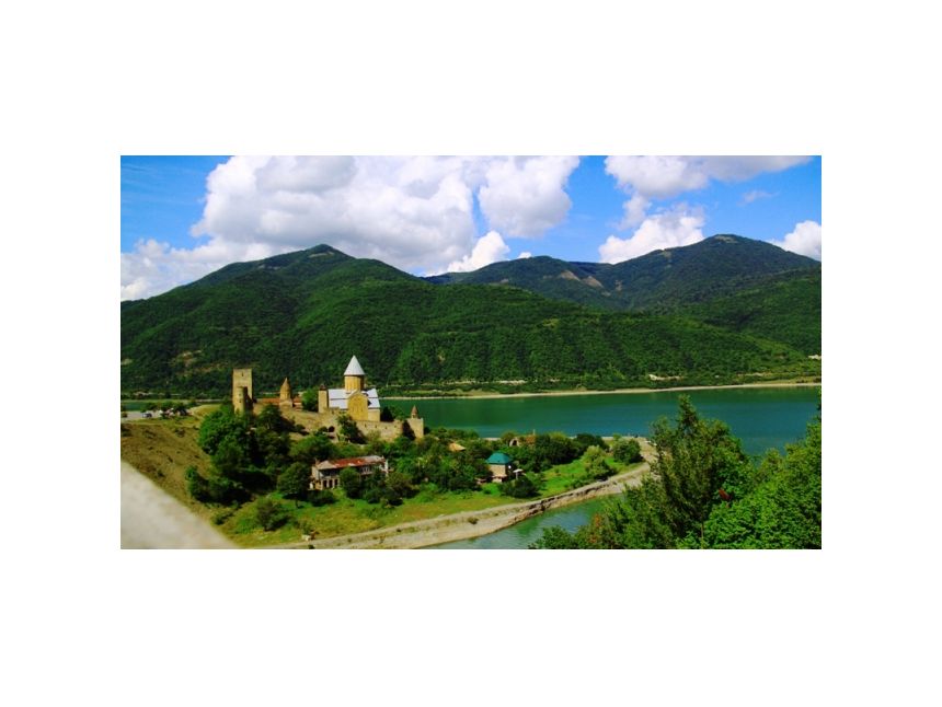 დღიანი დაუვიწყარი ტური ყაზბეგში