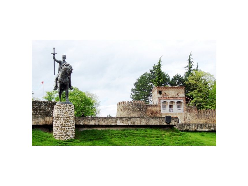 თელავი. ერეკლეს II - მუზეუმი. ღვინის მარანი. ალექსანდრე ჭავჭავაძის სახლმუზეუმი.