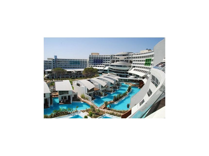 შეხვდი ახალ წელს CORNELIA DIAMOND GOLF RESORT & SPA–ში.TEL:   /  .