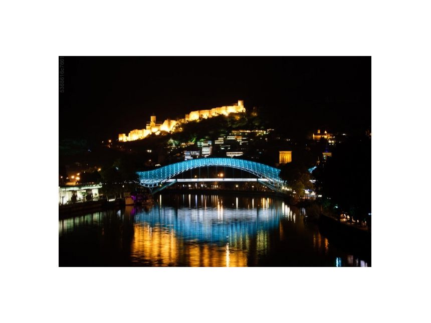 ტური თბილისი­მცხეთა: სამების ტაძარი, ნარიყალა, მთაწმინდა (ფუნიკულიორი), გასეირნება ძველ თბილისში (სურვილისამებრს ღვინის სარდაფების და მუზეუმების დათვარიელება), სვეტიცხოვლის მონასტერი, სამთავრო (საშუალება გეძლევათ ემთხვიოთ მამა გაბრიელის წმინდა ნაწილებს), 