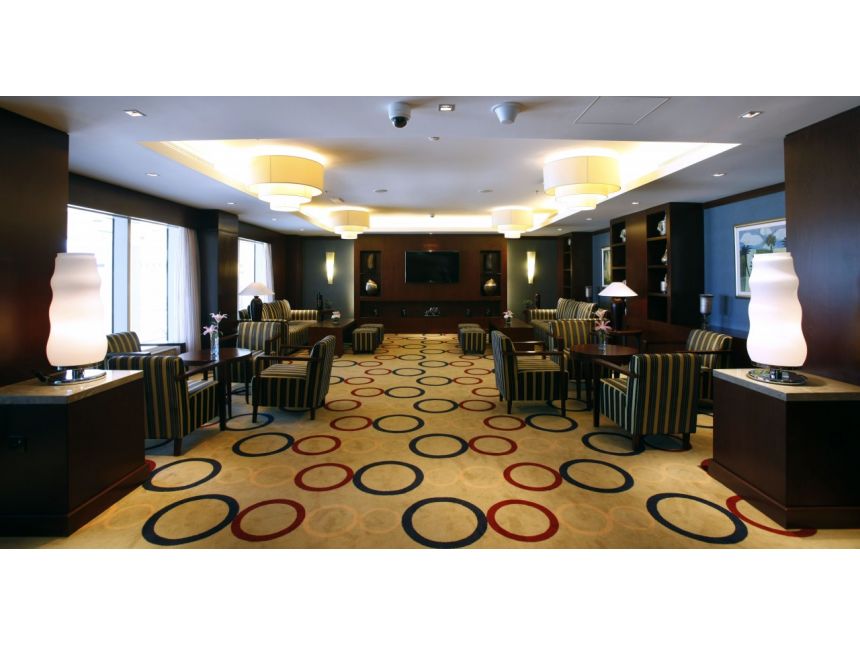 შეხვდით ვალენტინობას ფუჯეირაზე.