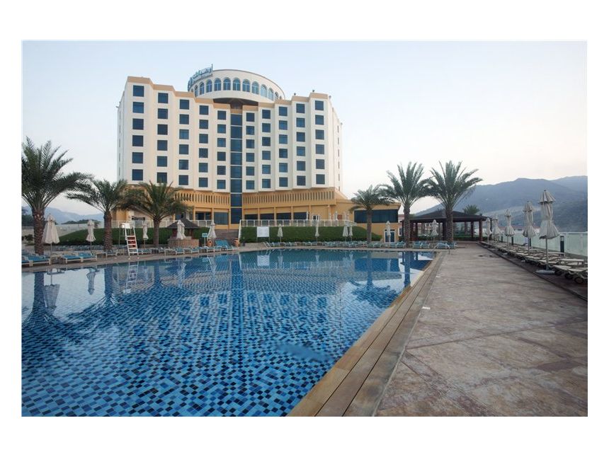 შეხვდით ვალენტინობას ფუჯეირაზე.