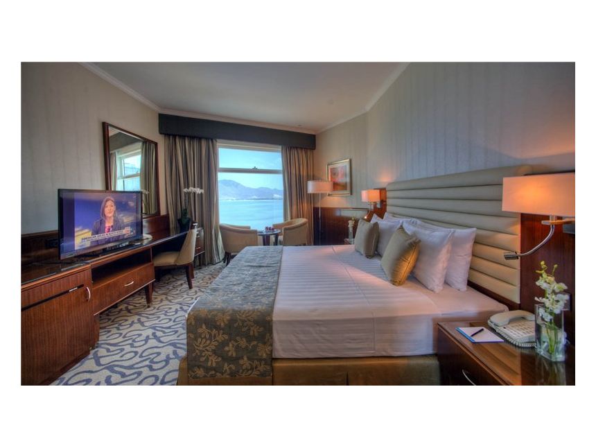 შეხვდით ვალენტინობას ფუჯეირაზე.