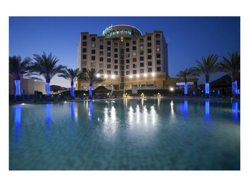 შეხვდით ვალენტინობას ფუჯეირაზე.