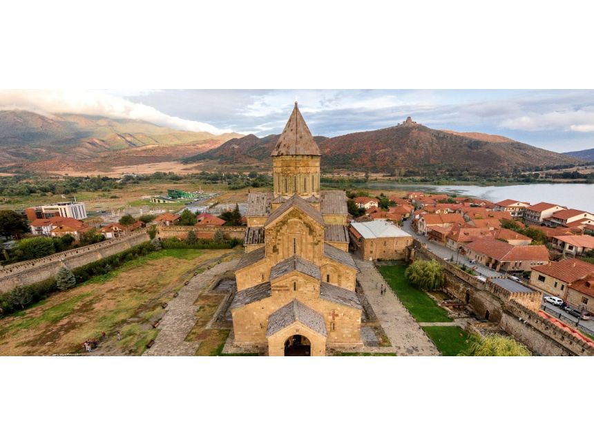 Казбеги - Военно-Грузинскоя дорога через Кавказ