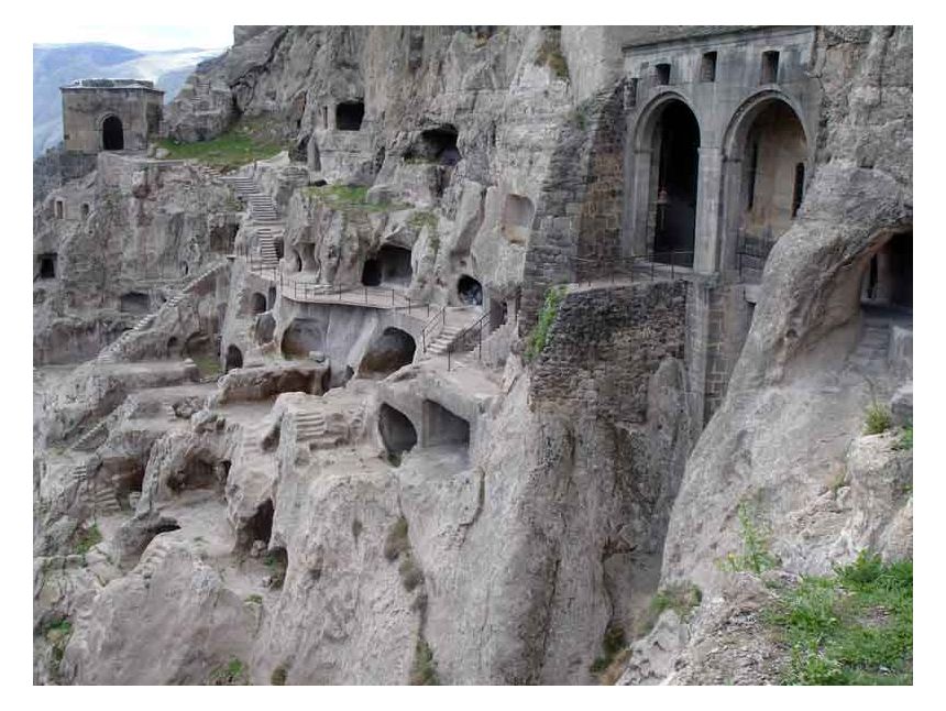 დღიანი ტური თბილისი-ხერთვისი - ვარძია - საფარა-რაბათი - თბილისი