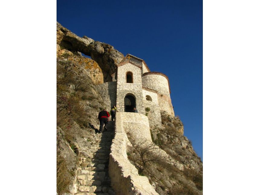 მარტი დღიანი ტური ელიას მთა, ხორნაბუჯის ციხე, არწივის ხეობა