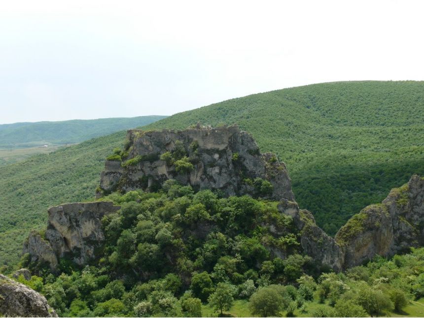 მარტი დღიანი ტური ელიას მთა, ხორნაბუჯის ციხე, არწივის ხეობა