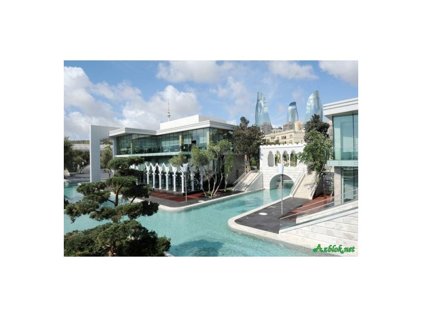 ორდღიანი ტური ბაქოში Nice Tours გთავაზობთ დიდ ფასდაკლებებს ორდღიან ტურს ბაქოში მოსანახულებელი ადგილები: ჰეიდარ ალიევის მუზეუმი, ლიტერატურული მუზეუმი, იჩერი–შეხერი, შირვანშაჰების სასახლე, მინიატურული მუზეუმი, ღამის ბულვარი, აზერბაიჯანის ხელოვნ