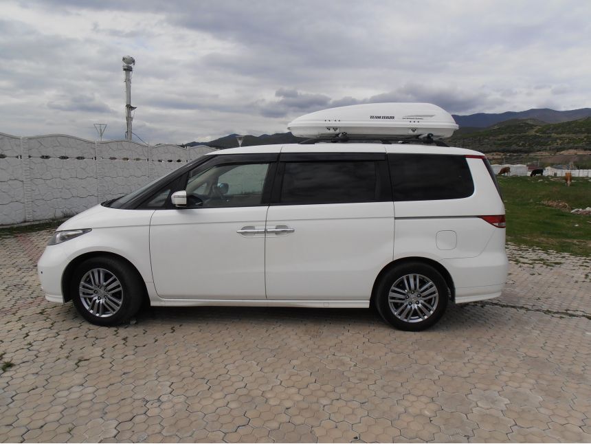 კომფორტული მინივენი დაკვეთით