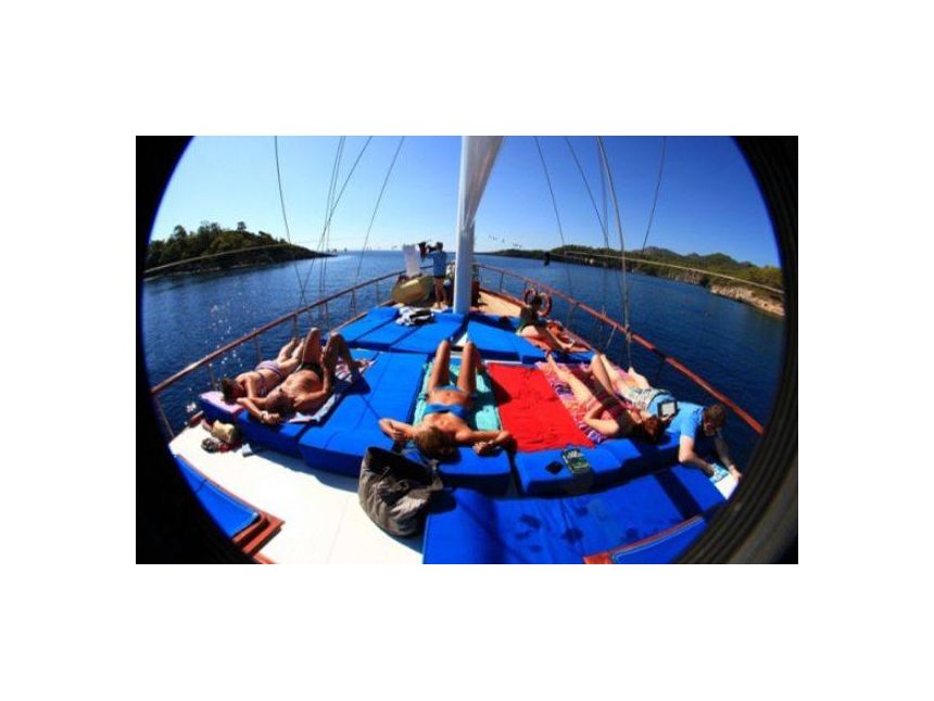 კრუიზი ეგეოსის ზღვაში