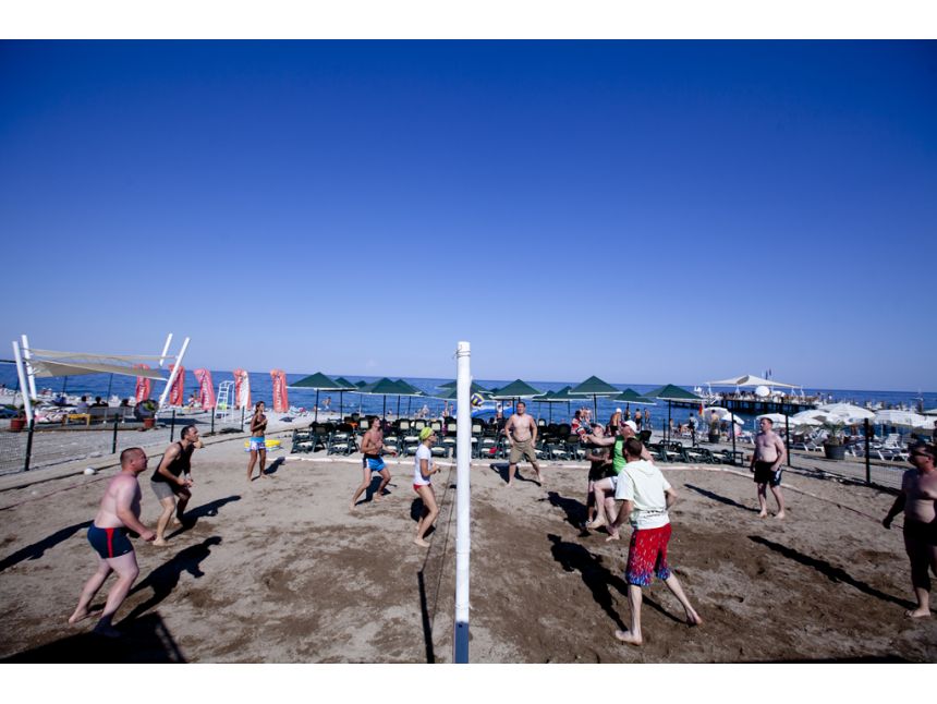 დაისვენე დღეს ! გადაიხადე  თვის შემდეგ!  Belport Beach Hotel +*