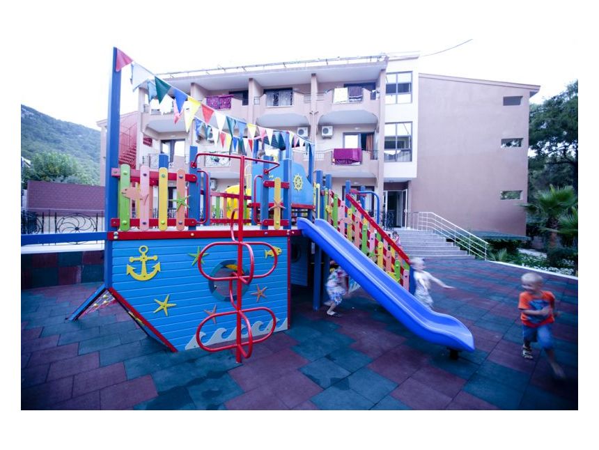 დაისვენე დღეს ! გადაიხადე  თვის შემდეგ!  Belport Beach Hotel +*