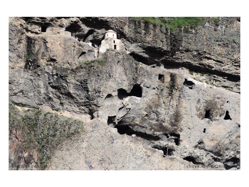 მაისი, ვარძია, ვანის ქვაბები, ფარავანის ტბა