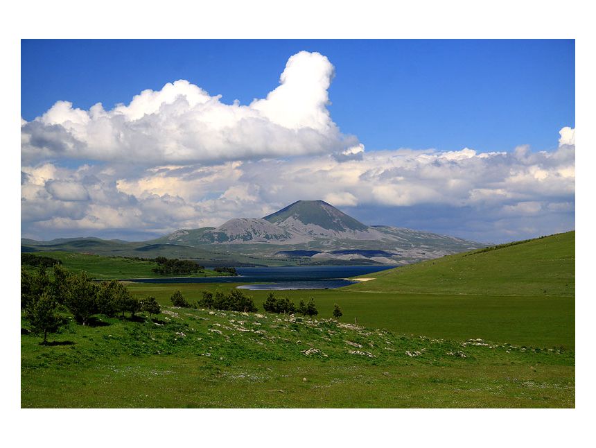 Semi-island Tabatskuri