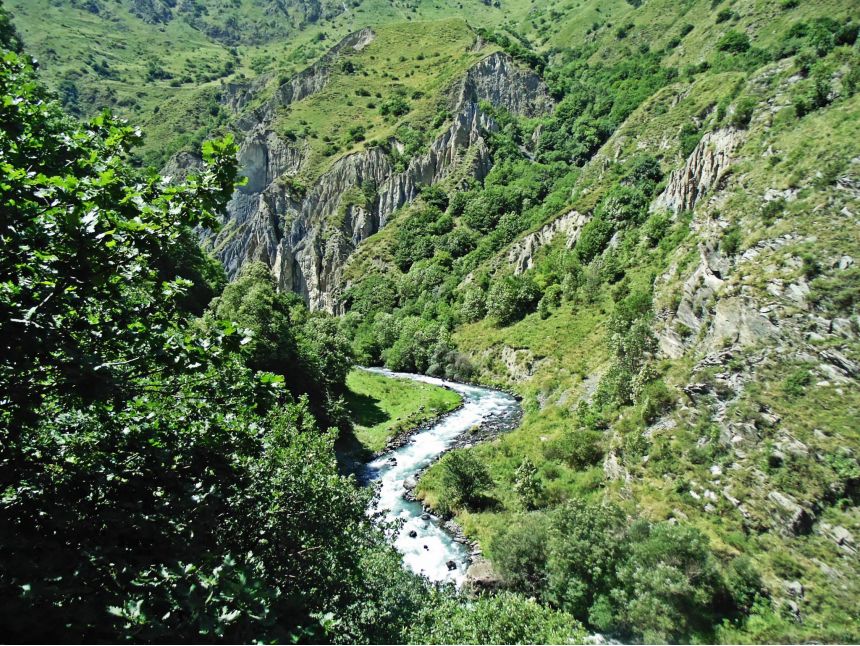 გთავაზობთ ტურს პირიქითა ხევსურეთში ივნისს