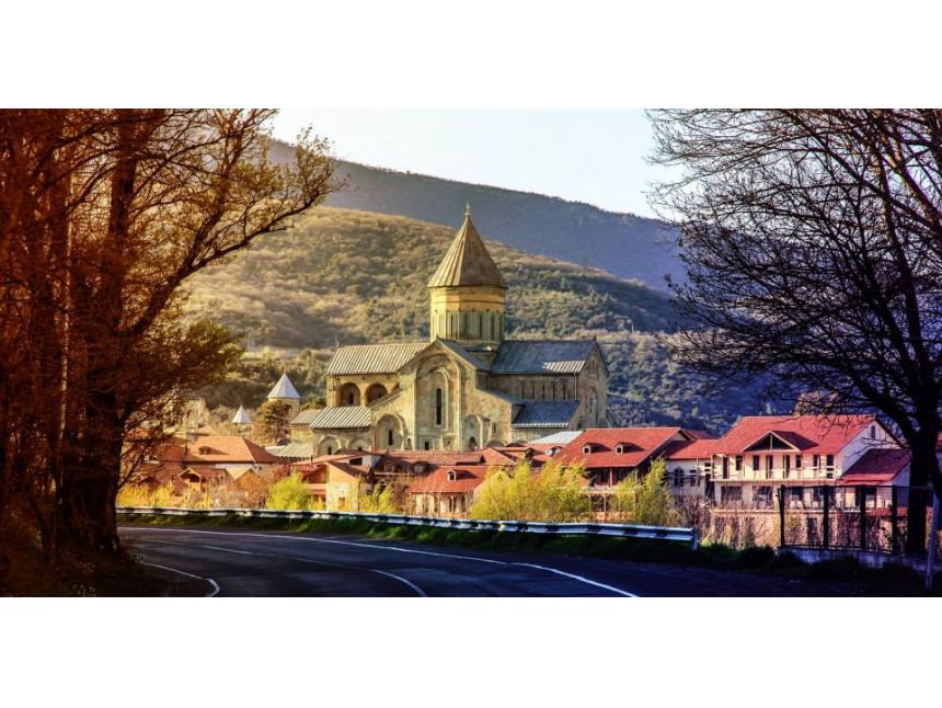 Путешествуйте по Грузии