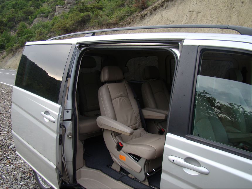 Путешествуйте по Грузии