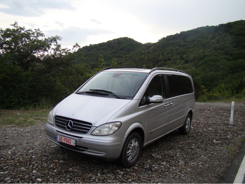 ტურები საქართველოში ნებისმიერი მიმართულებით. მინივენებით, ჯიპებით, ავტომობილებით.