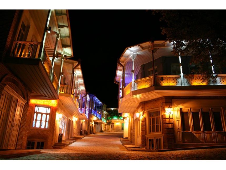 ტურები საქართველოში ნებისმიერი მიმართულებით. მინივენებით, ჯიპებით, ავტომობილებით.