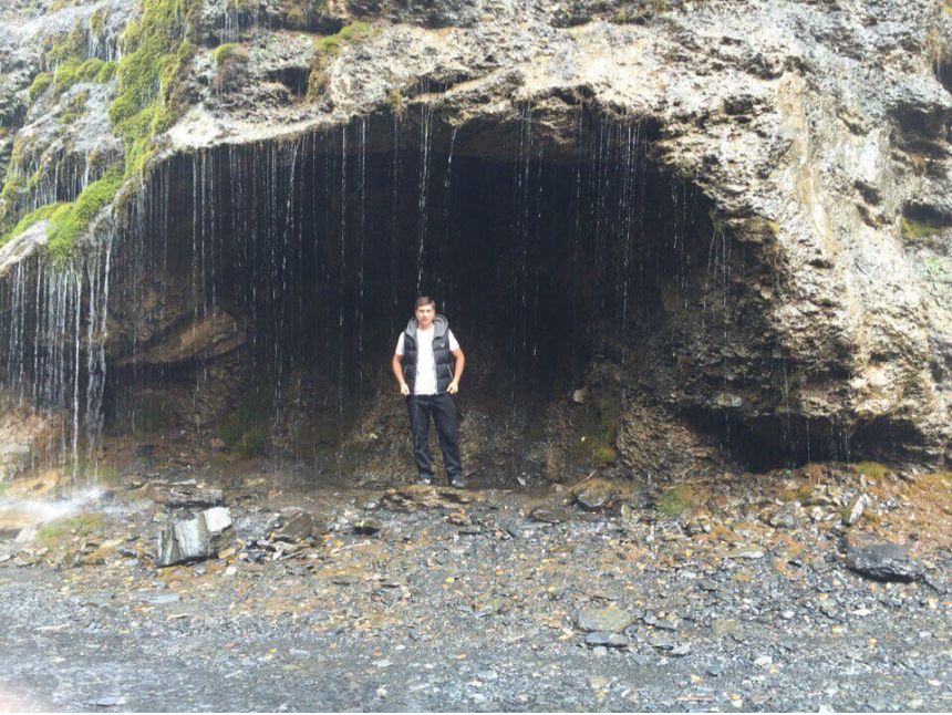 ტურები საქართველოში ნებისმიერი მიმართულებით. მინივენებით, ჯიპებით, ავტომობილებით.