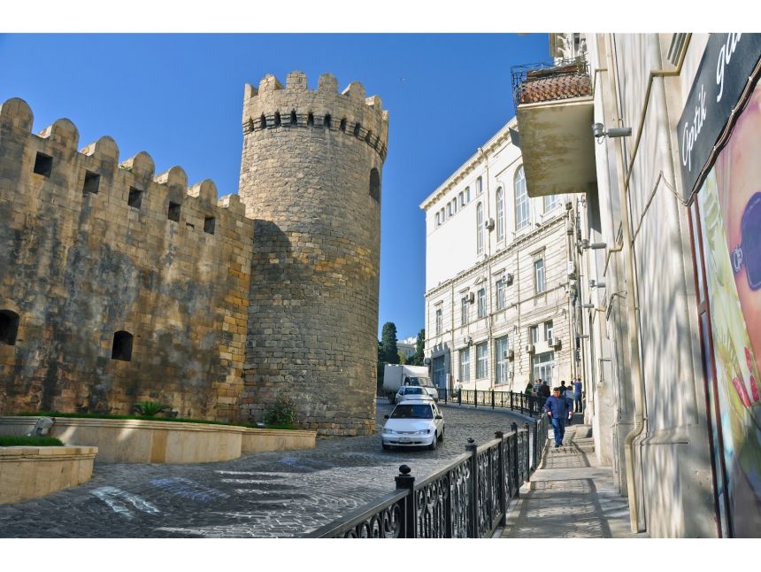 ბაქოს დღიანი ტური , , ივლისს