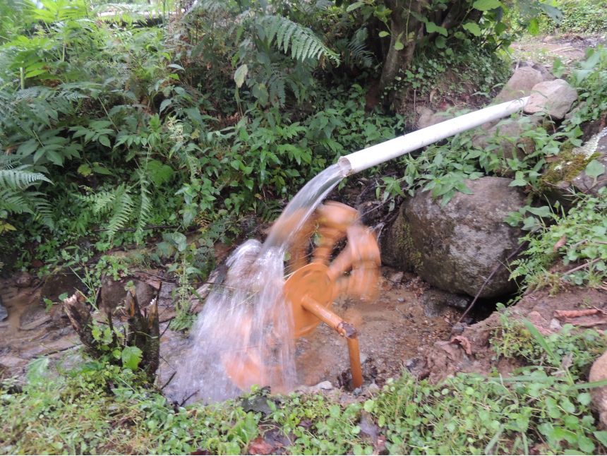 კოტეჯები მტირალაზე