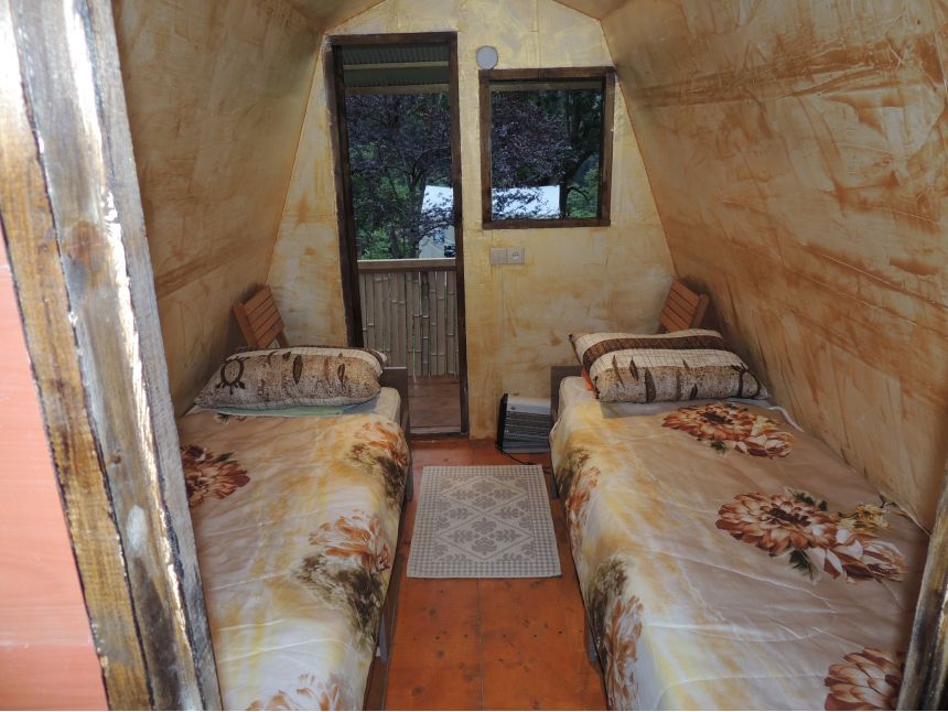 კოტეჯები მტირალაზე