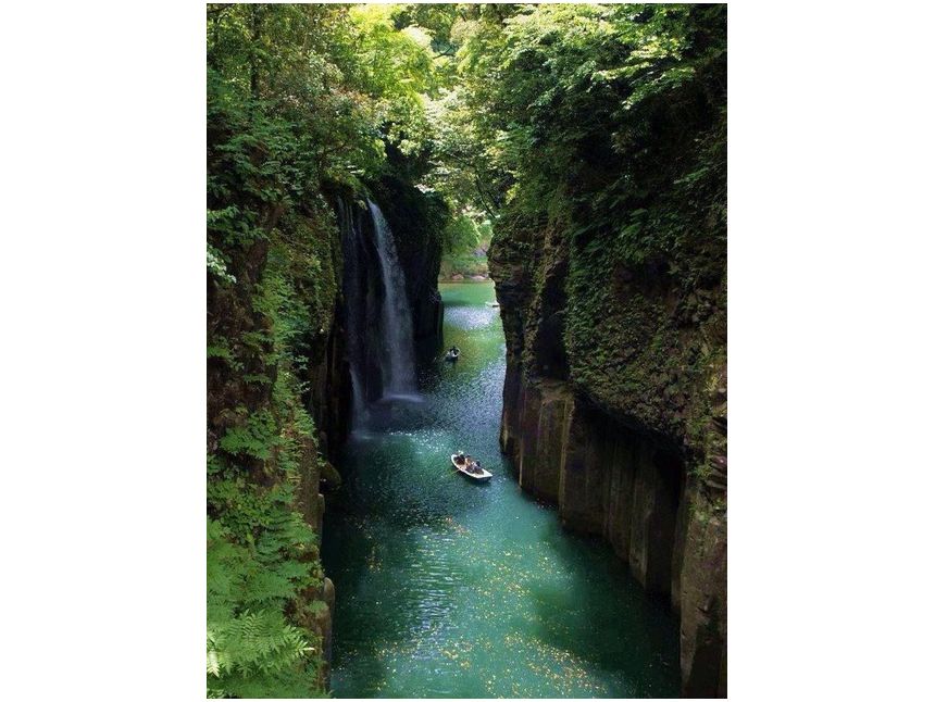 Мартвильский каньон, июляб лари