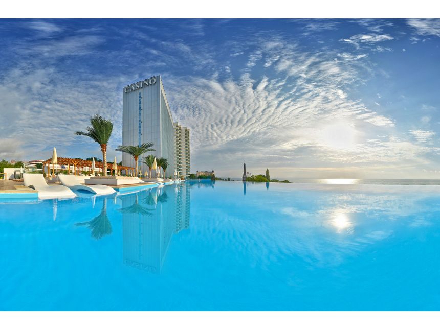 მუდამ მზიანი ოქროს ქვიშები, ვარნა - -დან