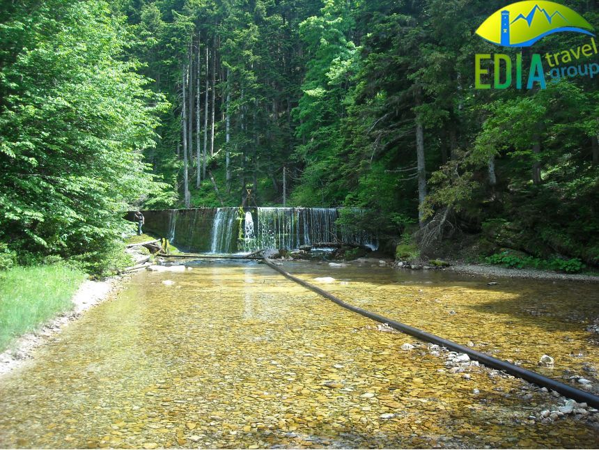 გთავაზობთ ორ დღიან საზაფხულო ტურს რაჭაში