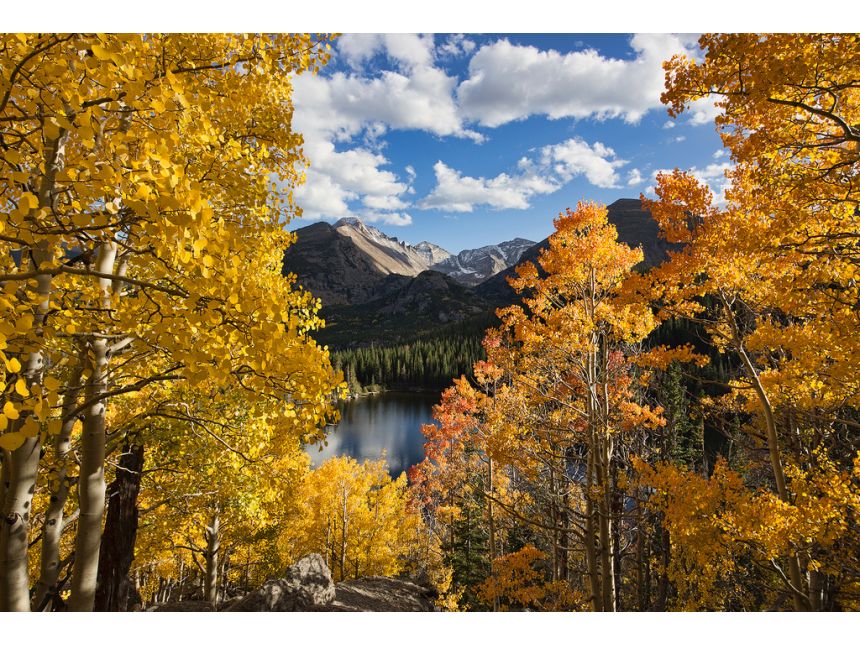 დღიანი ტური შემოდგომის ფერად რაჭაში