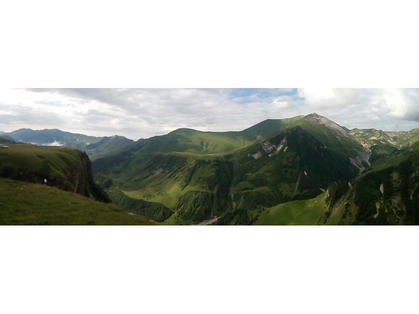 თბილისი - ჟინვალის წყალსაცავი - ანანურის კომპლექსი - ყაზბეგი - გერგეთის სამება - დარიალის ხეობა - თბილისი