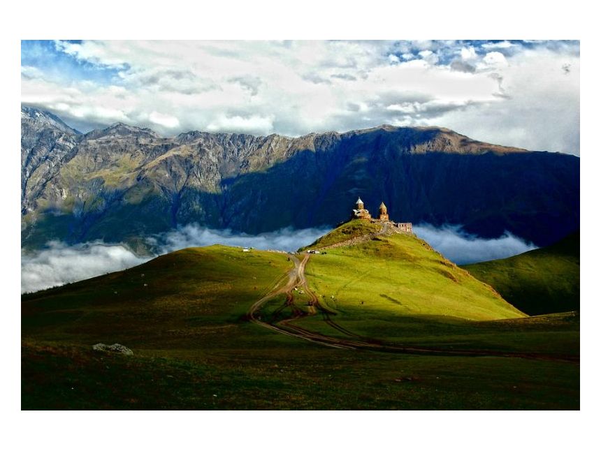 თბილისი - ანანური - ყაზბეგი - გერგეთი-დარიალის ხეობა - თბილისი