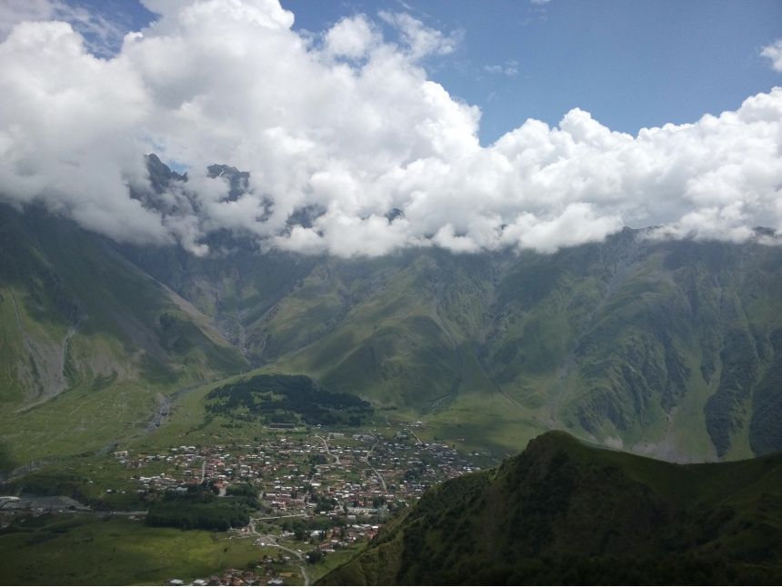 თბილისი - ანანური - ყაზბეგი - გერგეთი-დარიალის ხეობა - თბილისი