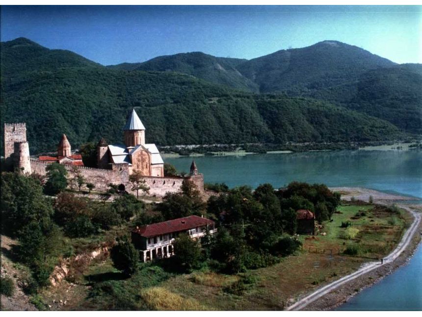 აგვისტოს, ერთ დღიანი ტური ყაზბეგში!!! ფოტოგადაღება+კვება