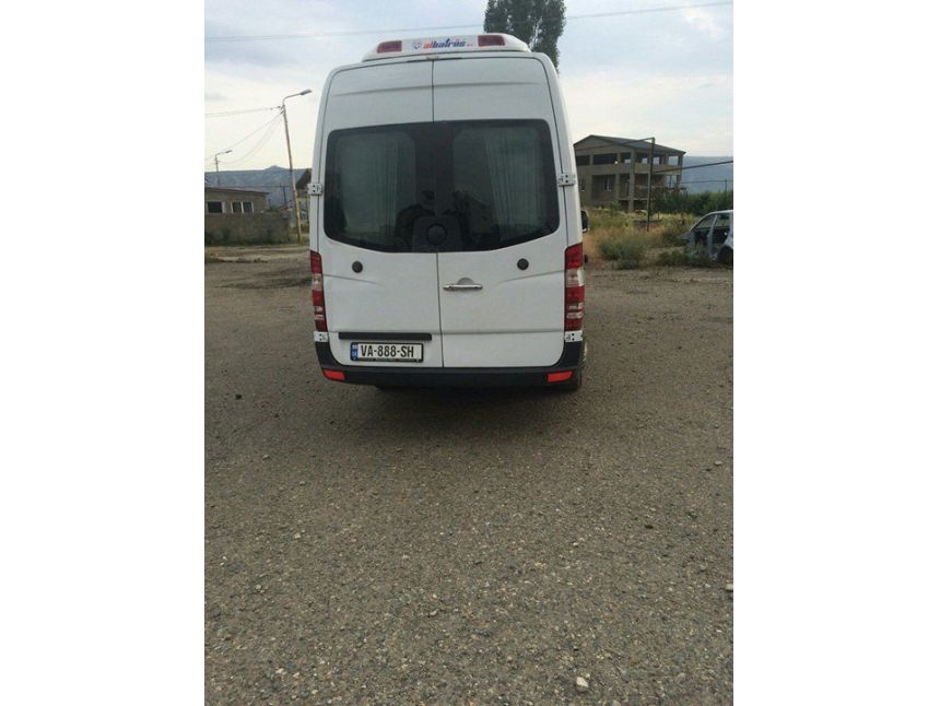 მიკროავტობუსებით მომსახურება