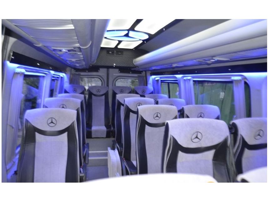 მიკროავტობუსებით მომსახურება