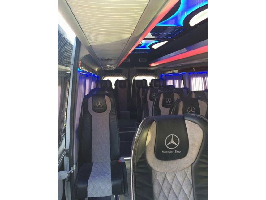 მიკროავტობუსებით მომსახურება