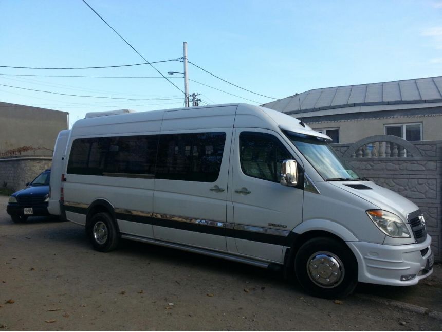 მიკროავტობუსებით მომსახურება