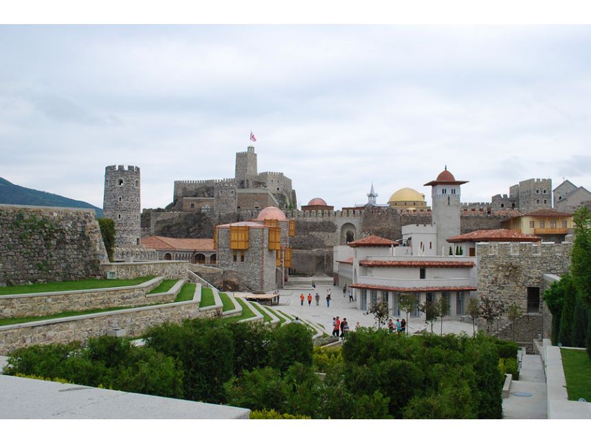 დღიანი ტური რაბათი-ვარძია-ბორჯომი