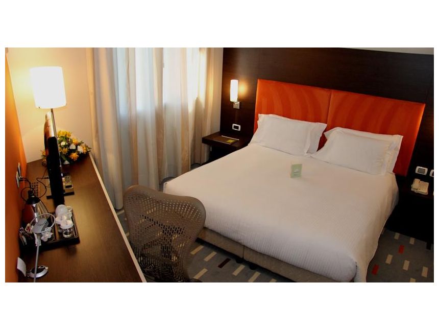 იტალია - მილანი   სრული პაკეტი