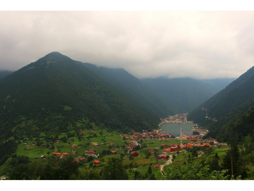 დღიანი ტური უზუნგოლის ტბაზე და ტრაპზონში