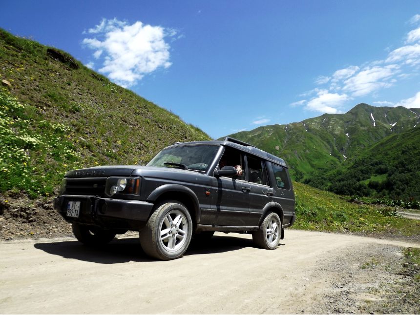 გაქირავება ჯიპის ტიპის ავტომობილის დღიურად!