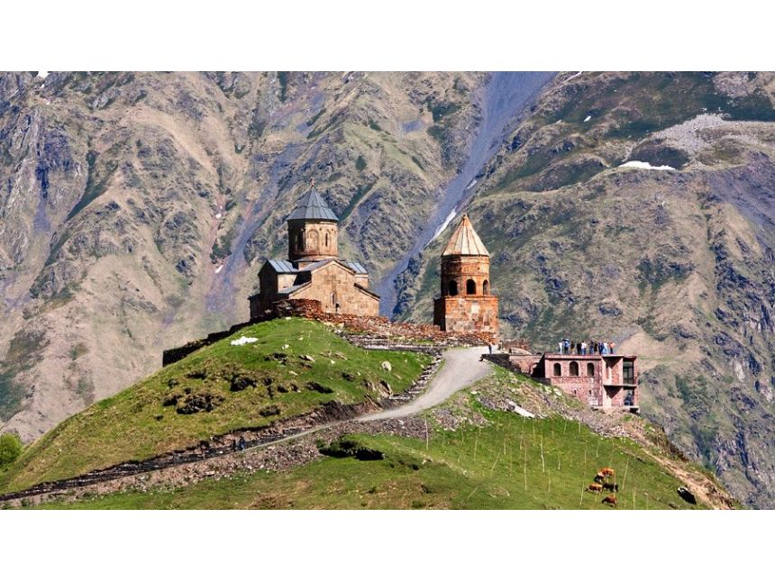 შეხვდი მარიამობას გერგეთზე