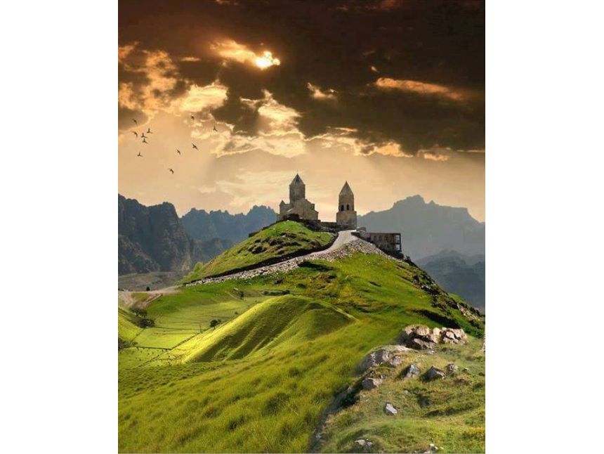 აგვისტო - ტური ყაზბეგში