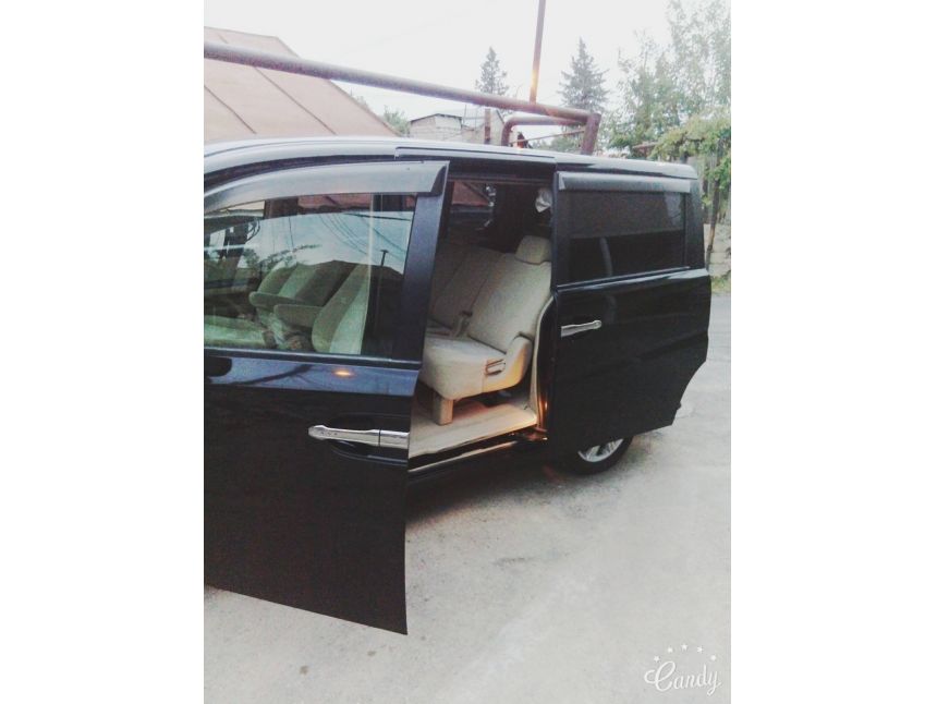 მყავს მინივენი და მოვემსახურები კომპანიას