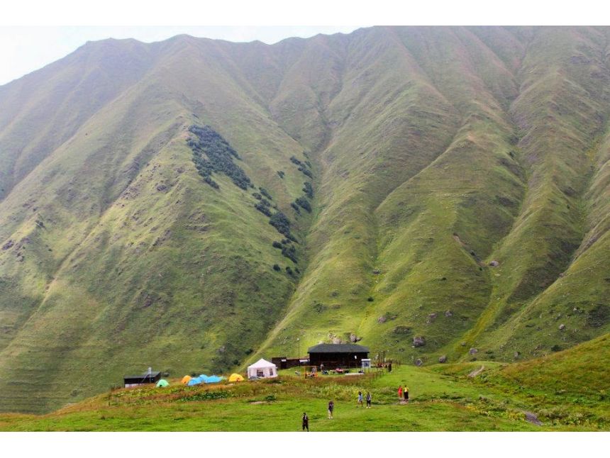 ტური ჯუთაში სექტემბერი სრულდება მე- მიკროავტობუსის შევსება